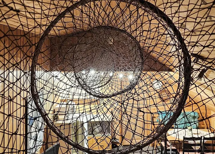 아파트 6 Person In